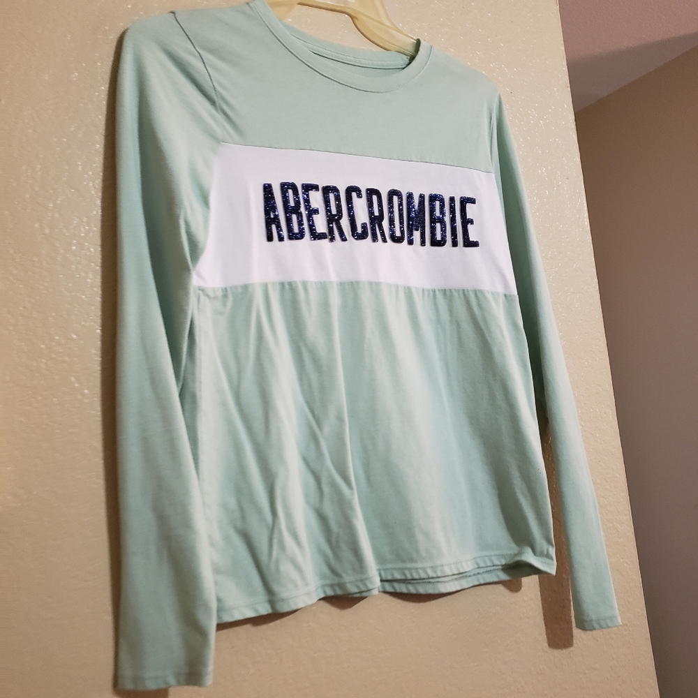 Abercrombie long sleeve tee size 11/12